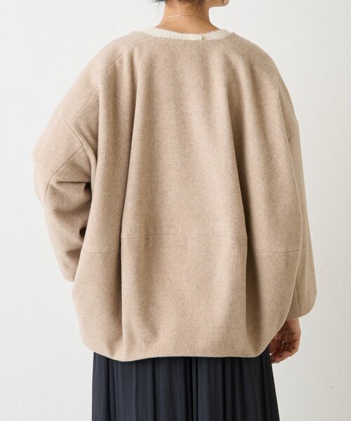 後ろぷっくりウールショートコート（ノーカラーコート）｜BEARDSLEY