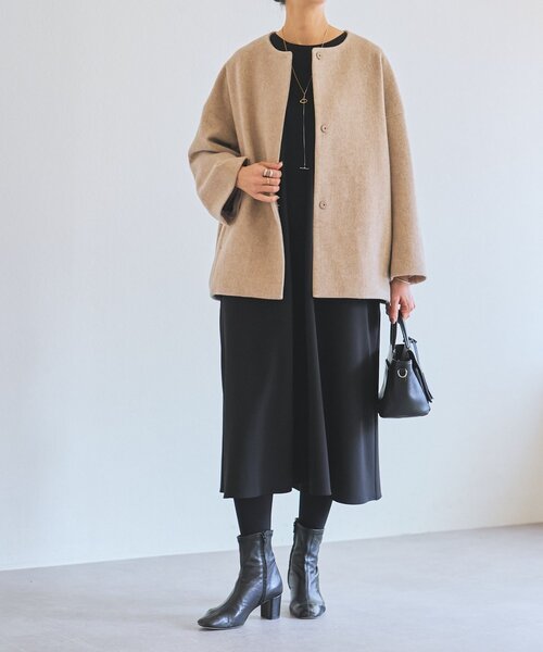 後ろぷっくりウールショートコート（ノーカラーコート）｜BEARDSLEY