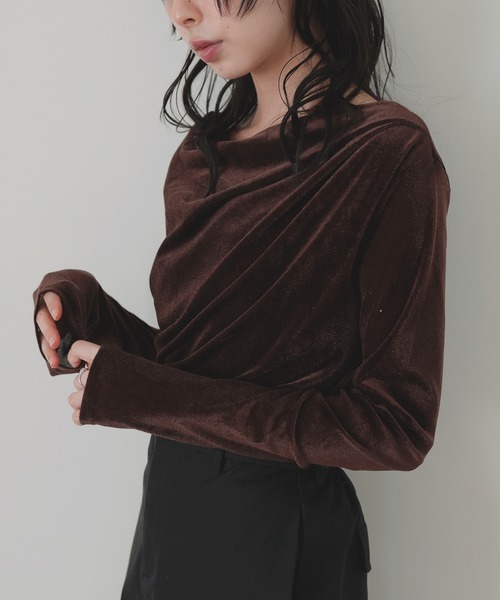 LIAN（リアン）の「ドレープベロアプルオーバー（Tシャツ/カットソー・レディース・グレー/オフホワイト/ブラック/ブラウン・FREE）」の15枚目の写真