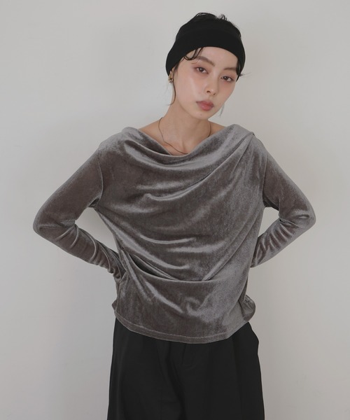 LIAN（リアン）の「ドレープベロアプルオーバー（Tシャツ/カットソー・レディース・グレー/オフホワイト/ブラック/ブラウン・FREE）」の19枚目の写真