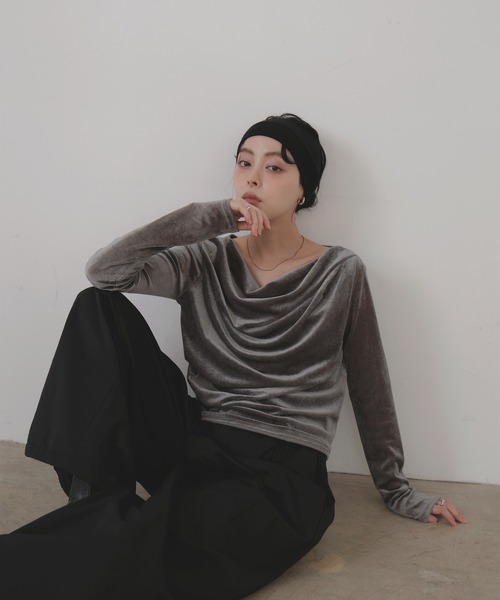 LIAN（リアン）の「ドレープベロアプルオーバー（Tシャツ/カットソー・レディース・グレー/オフホワイト/ブラック/ブラウン・FREE）」の21枚目の写真