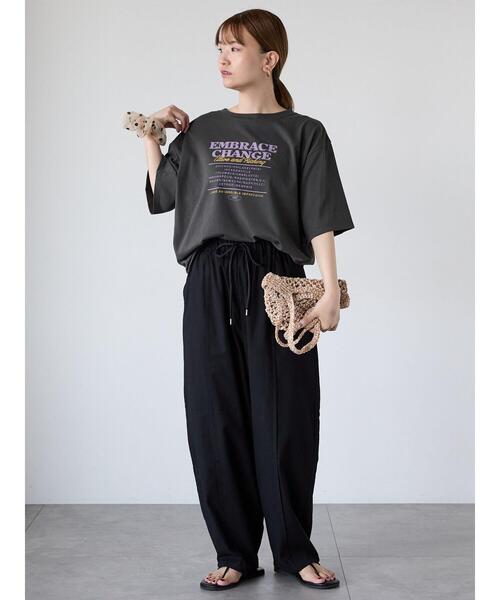 Lugnoncure（ルノンキュール）の「かすれロゴプリントTシャツ（Tシャツ/カットソー・レディース・ブラック/チャコールグレー/オフホワイト・F）」の5枚目の写真