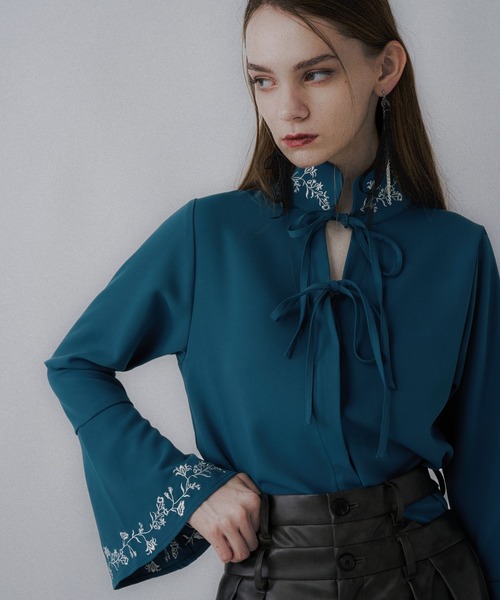 【新品未使用品】HARE 2WAYフラワーシシュウブラウス 2WAYフラワーシシュウブラウス(HARE)（シャツ/ブラウス）｜HARE