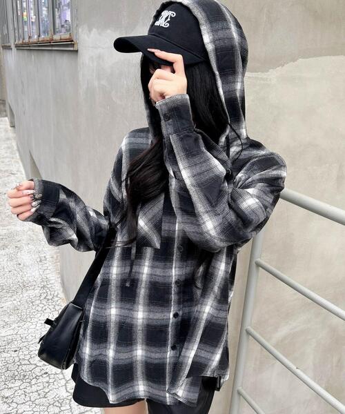 INGNI（イング）の「フードビッグチェック柄シャツ（シャツ/ブラウス・レディース・ブラウン系その他2/ブラック系/ネイビー系2・M）」の22枚目の写真