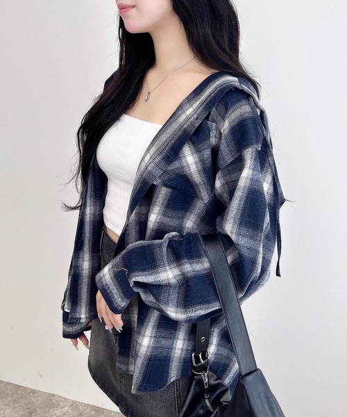 INGNI（イング）の「フードビッグチェック柄シャツ（シャツ/ブラウス・レディース・ブラウン系その他2/ブラック系/ネイビー系2・M）」の5枚目の写真