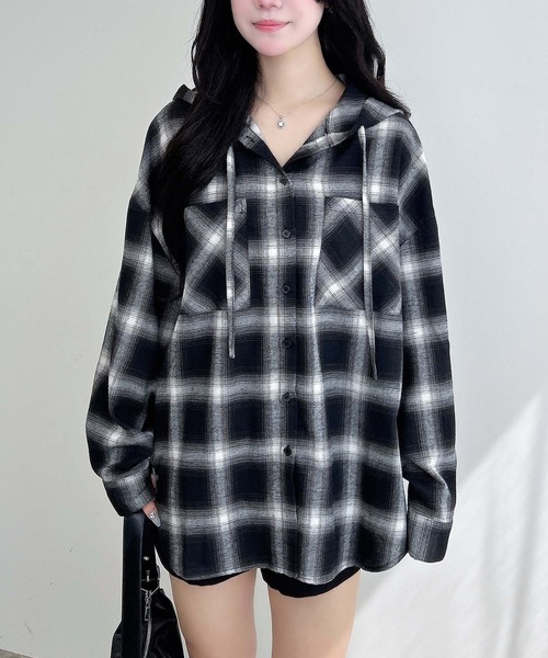INGNI（イング）の「フードビッグチェック柄シャツ（シャツ/ブラウス・レディース・ブラウン系その他2/ブラック系/ネイビー系2・M）」の8枚目の写真