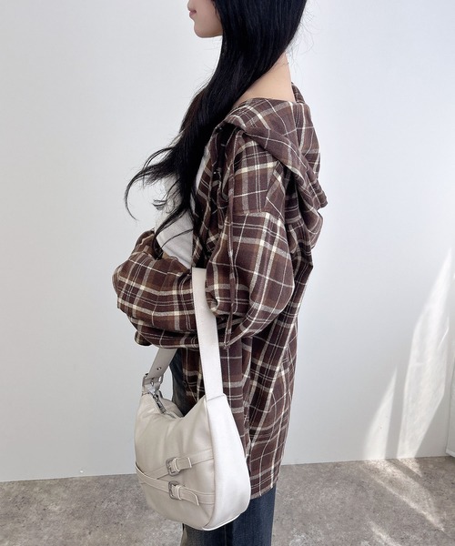 INGNI（イング）の「フードビッグチェック柄シャツ（シャツ/ブラウス・レディース・ブラウン系その他2/ブラック系/ネイビー系2・M）」の14枚目の写真