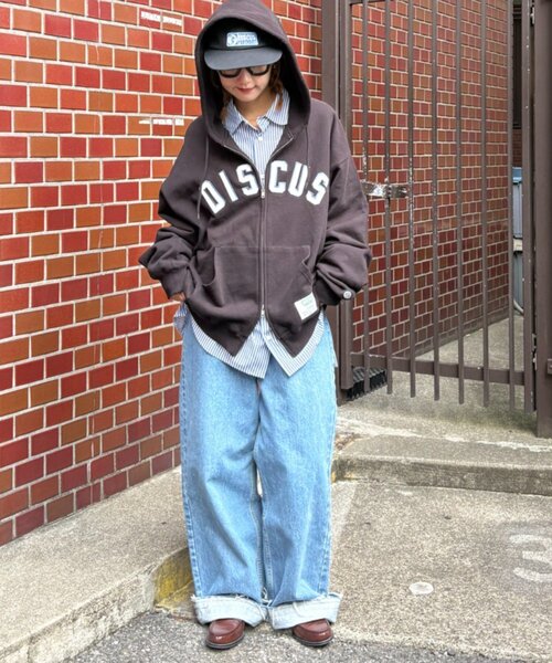 DISCUS(ディスカス)の「【DISCUS】ロゴ刺繍裏毛フルジップパーカー(パーカー・レディース・グレー/ネイビー/ブラック・MEDIUM/SMALL/LARGE)」の5枚目の写真