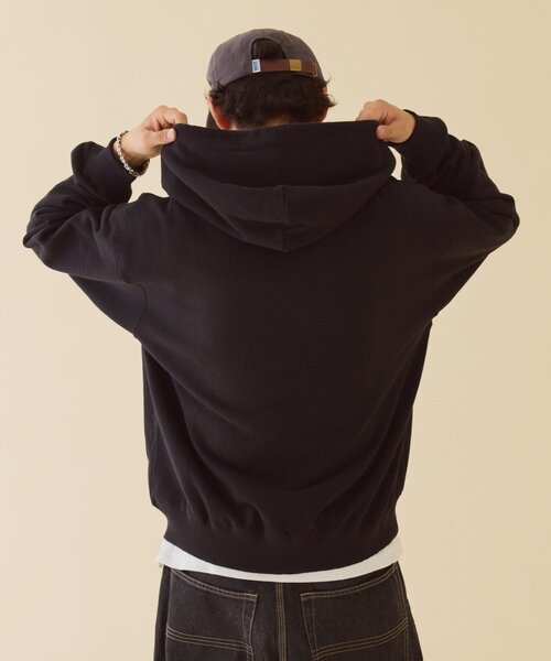 DISCUS(ディスカス)の「【DISCUS】ロゴ刺繍裏毛フルジップパーカー(パーカー・レディース・グレー/ネイビー/ブラック・MEDIUM/SMALL/LARGE)」の17枚目の写真