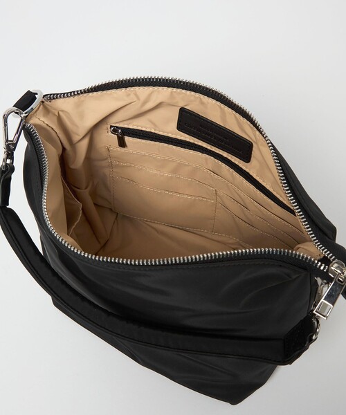 green label relaxing（グリーンレーベルリラクシング）の「2WAY フナガタ バッグ M / ショルダーバッグ はっ水（ショルダーバッグ・レディース・オフホワイト/ブラック/その他1/ネイビー/モカ・FREE）」の8枚目の写真