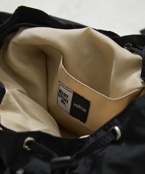 PUBLUX(パブリュクス)の「MARY QUANT × PUBLUX/マリークワント ワンポイント刺繍 ナイロンリュック 限定展開(バックパック/リュック・レディース・ネイビー/ブラック/ライトグレー・ONE SIZE)」の5枚目の写真