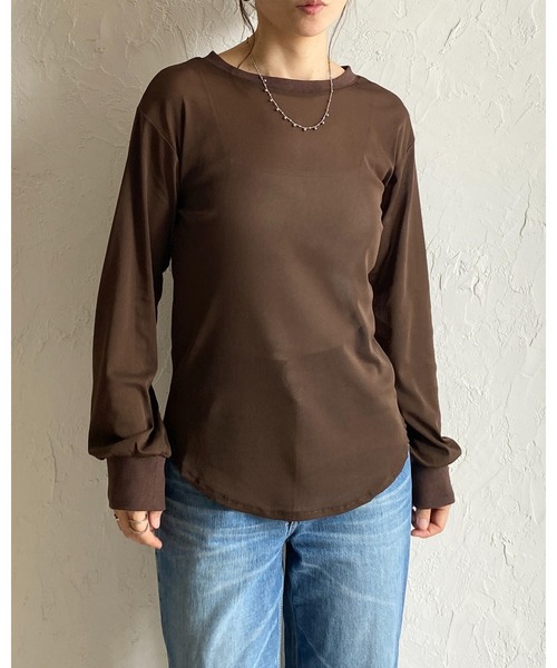 She's Closet(シーズクローゼット)の「2way 長袖 ヘンリーネック シアートップス ロンT ロングTシャツ(Tシャツ/カットソー・レディース・ブラック/チャコールグレー/ホワイト/ブラウン・FREE)」の11枚目の写真
