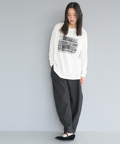 mili an deni(ミリアンデニ)の「シティスケープフォトロンT(Tシャツ/カットソー・レディース・チャコールグレー/オフホワイト/ブラック・L/M)」の7枚目の写真