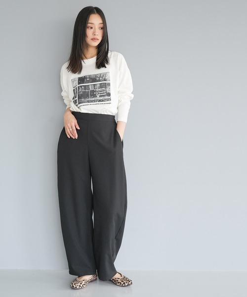 mili an deni(ミリアンデニ)の「シティスケープフォトロンT(Tシャツ/カットソー・レディース・チャコールグレー/オフホワイト/ブラック・L/M)」の8枚目の写真