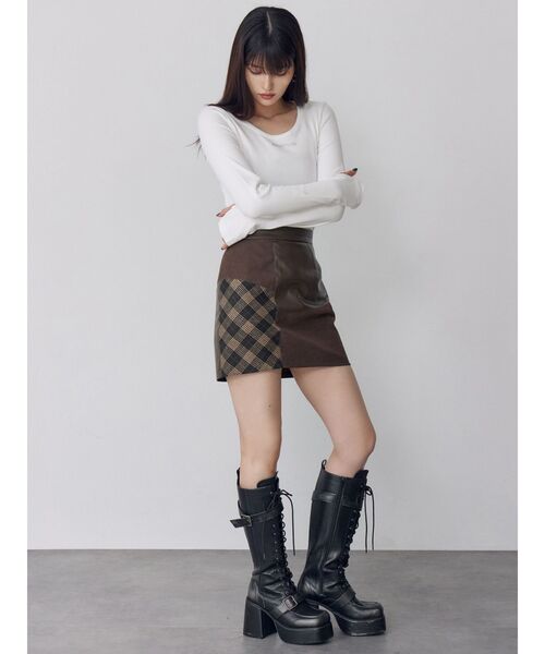 MURUA(ムルーア)の「HOTFIXロゴテレコトップス(Tシャツ/カットソー・レディース・ホワイト/レッド/グレー/ブラック・2/1)」の17枚目の写真