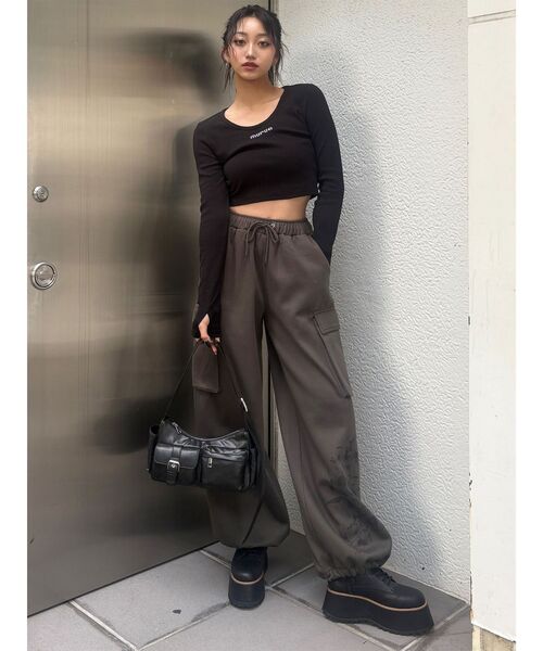 MURUA（ムルーア）の「HOTFIXロゴテレコトップス（Tシャツ/カットソー・レディース・ホワイト/レッド/グレー/ブラック・2/1）」の13枚目の写真