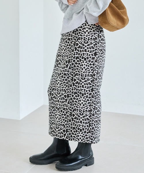 LAVEANGE（ラビアンジェ）の「レオパードジャガードスカート（スカート・レディース・オフホワイト/ベージュ・M/LL/3L/4L/5L）」の5枚目の写真