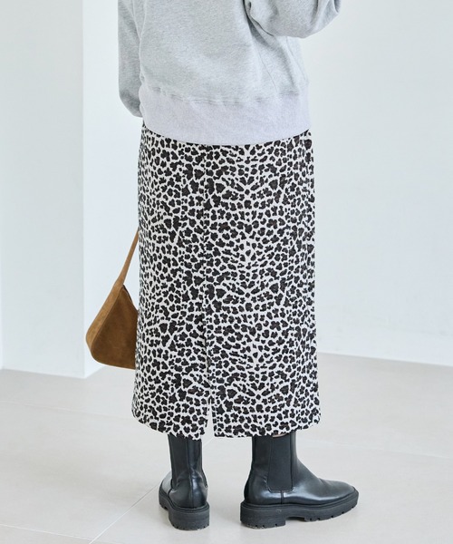 LAVEANGE（ラビアンジェ）の「レオパードジャガードスカート（スカート・レディース・オフホワイト/ベージュ・M/LL/3L/4L/5L）」の7枚目の写真