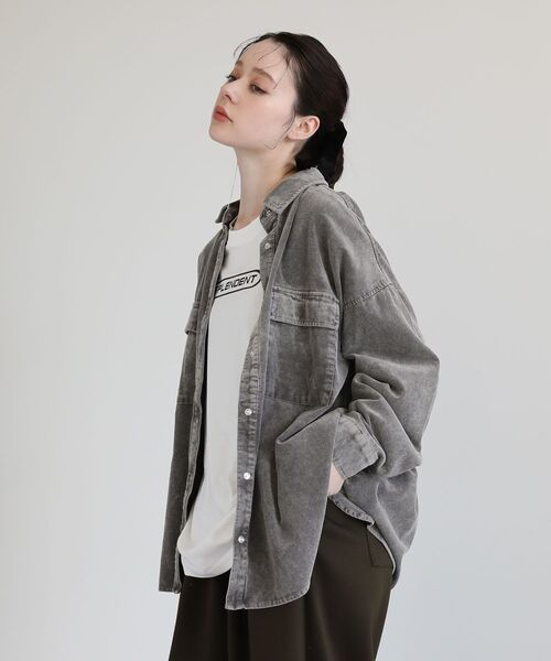 ELENCARE DUE（エレンカーレデュエ）の「・ELENCARE DUE ケミカルコーデュロイシャツ（シャツ/ブラウス・レディース・グレー/ブラウン/グリーン・FREE）」の18枚目の写真