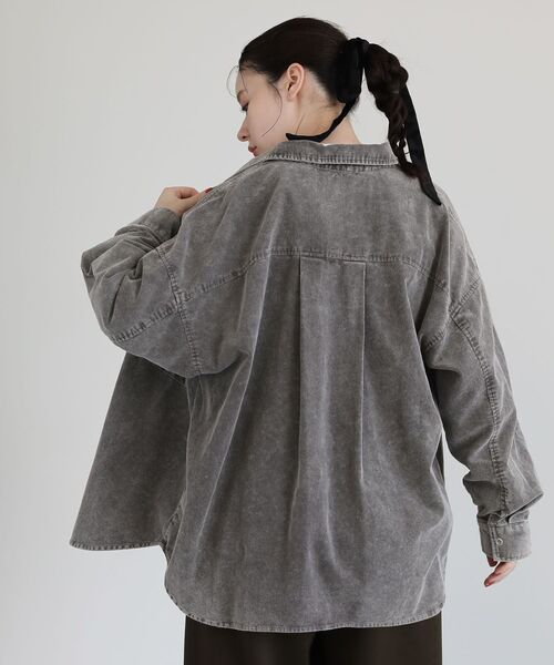 ELENCARE DUE（エレンカーレデュエ）の「・ELENCARE DUE ケミカルコーデュロイシャツ（シャツ/ブラウス・レディース・グレー/ブラウン/グリーン・FREE）」の8枚目の写真