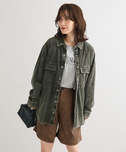 ELENCARE DUE（エレンカーレデュエ）の「・ELENCARE DUE ケミカルコーデュロイシャツ（シャツ/ブラウス・レディース・グレー/ブラウン/グリーン・FREE）」の20枚目の写真