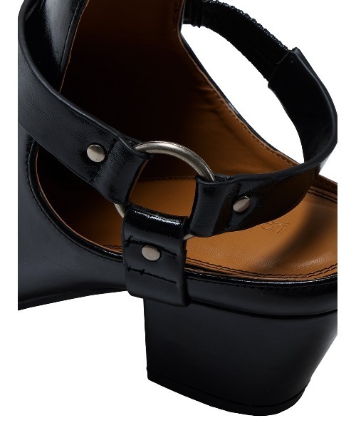 BUCKLE ANKLE SHOES（その他シューズ）｜Ameri（アメリ）の