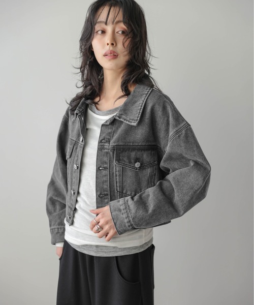 AMELY(エミリー)の「ショートデニムジャケット(デニムジャケット・レディース・ブラック/ブルー・フリー)」の19枚目の写真