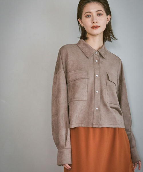 LAKOLE(ラコレ)の「スエードポンチシャツ / 599409(シャツ/ブラウス・レディース・モカ/チャコール/ブルー・MEDIUM/LARGE)」の6枚目の写真