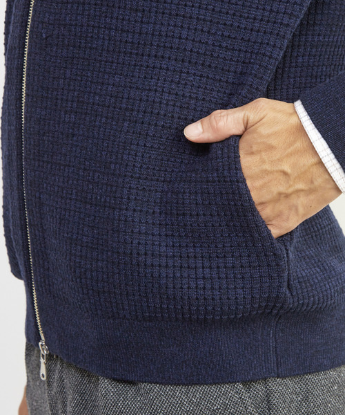 MEN'S MELROSE（メンズメルローズ）の「タックリブスタンドZIP / ドライバーズニット（カーディガン/ボレロ・メンズ・グレー/ネイビー・2/4/3）」の13枚目の写真