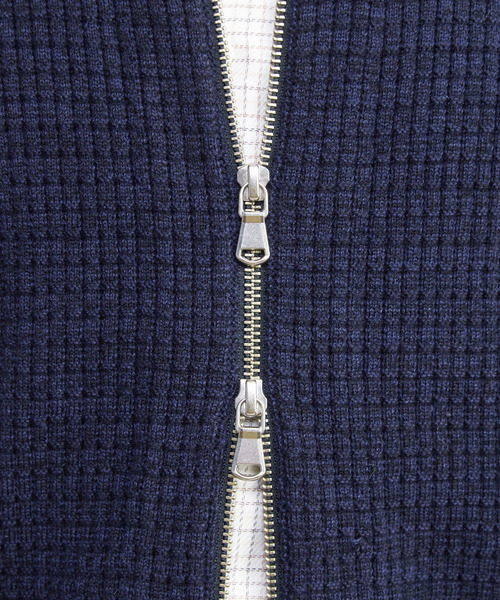MEN'S MELROSE（メンズメルローズ）の「タックリブスタンドZIP / ドライバーズニット（カーディガン/ボレロ・メンズ・グレー/ネイビー・2/4/3）」の14枚目の写真