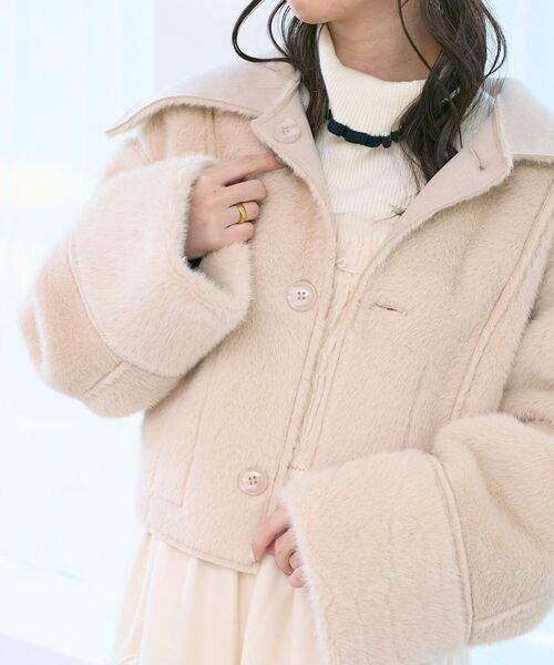 MAJESTIC LEGON(マジェスティックレゴン)の「リバーシブルビッグカラーブルゾン(ブルゾン・レディース・アイボリー/ブラウン・SMALL/MEDIUM)」の5枚目の写真