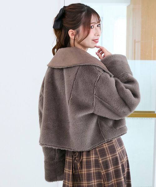 MAJESTIC LEGON(マジェスティックレゴン)の「リバーシブルビッグカラーブルゾン(ブルゾン・レディース・アイボリー/ブラウン・SMALL/MEDIUM)」の19枚目の写真