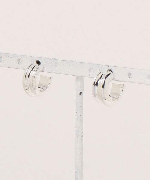 JENNYBIRD(ジェニーバード)の「【JENNY BIRD/ジェニーバード】フープピアス Mini Lennon Hoops(ピアス(両耳用)・レディース・ゴールド/シルバー・FREE)」の16枚目の写真