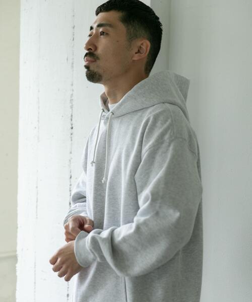 URBAN RESEARCH DOORS（アーバンリサーチドアーズ）の「裏起毛プルオーバーフーディー（パーカー・メンズ・チャコールグレー/グレー系その他・LARGE/MEDIUM）」の13枚目の写真