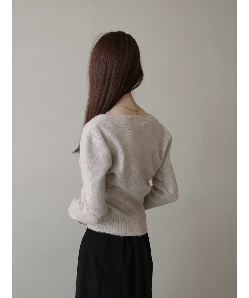 amel(エイメル)の「スクエアネックコルセットデザインニット / ベージュ(ニット/セーター・レディース・ベージュ・FREE)」の17枚目の写真