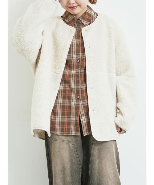 SM2（エスエムツー）の「切替ボアジャケット（ノーカラージャケット・レディース・チャコールグレー/ネイビー/キナリ・F）」の17枚目の写真