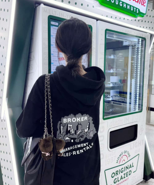 ACOVER(オコボ)の「ブローカーシティ フードパーカー 2カラー(パーカー・メンズ・ブラック/チャコールグレー/チャコール/ブラック系・MEDIUM/LARGE)」の6枚目の写真