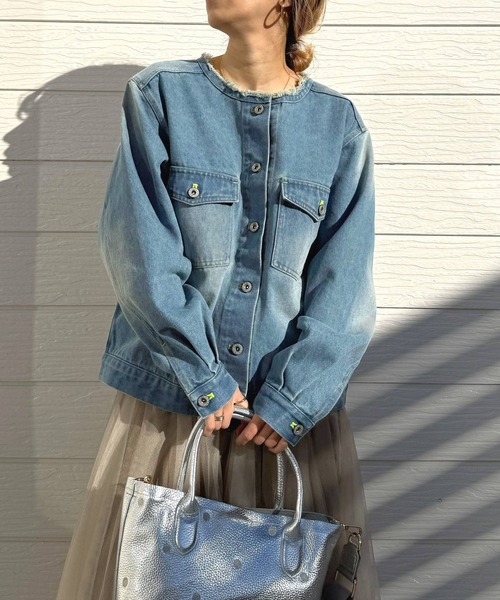 Q（キュー）の「ノーカラーデニムブルゾン（デニムジャケット・レディース・ブラック/ライトブルー・MEDIUM）」の19枚目の写真