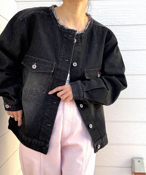 Q（キュー）の「ノーカラーデニムブルゾン（デニムジャケット・レディース・ブラック/ライトブルー・MEDIUM）」の20枚目の写真