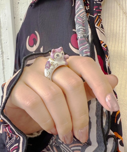 ANNA SUI（アナスイ）の「招き猫モチーフ リング（リング・レディース・ホワイト・LL/L）」の4枚目の写真