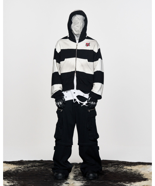 SCHISM INDUCING(スキズムインデューシング)の「STEAL HEART HOODIE BLACK(パーカー・レディース・その他・FREE)」の9枚目の写真