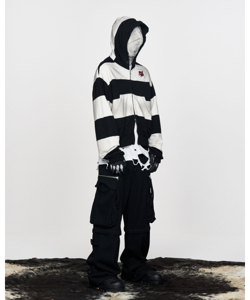 SCHISM INDUCING(スキズムインデューシング)の「STEAL HEART HOODIE BLACK(パーカー・レディース・その他・FREE)」の10枚目の写真