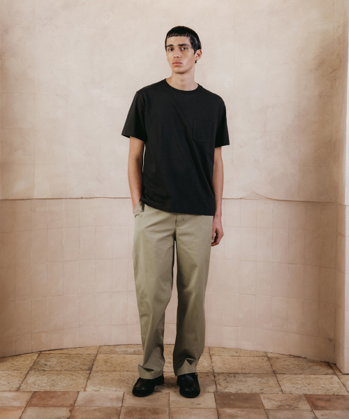 SHIRTER(シャーター)の「FINE COTTON STANDARD FIT T-SHIRT (BLACK)(Tシャツ/カットソー・メンズ・その他・SMALL/MEDIUM/LARGE)」の3枚目の写真