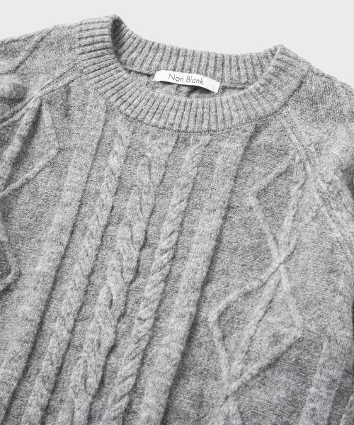 NONBLANK（ノンブランク）の「ケーブル編みラウンドニット_MELANGE GREY（ニット/セーター・メンズ・その他・MEDIUM/LARGE/X-LARGE）」の2枚目の写真