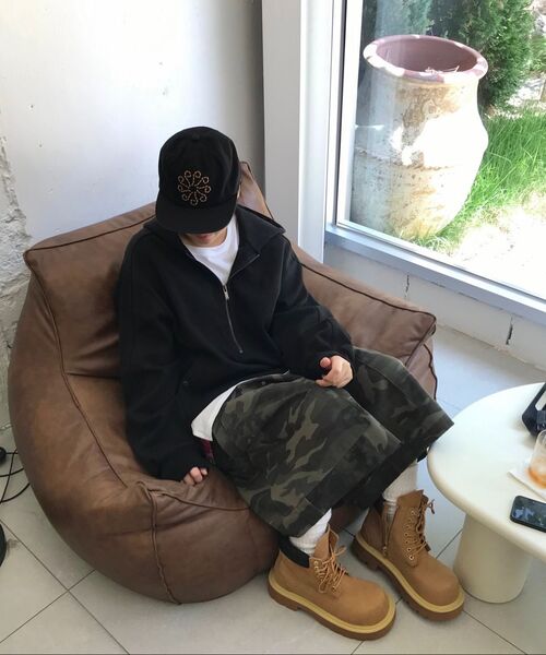 UNGIMMICK(アンジミック)の「HALF ZIP-UP HOODIE (BLACK)(パーカー・メンズ・その他・MEDIUM/LARGE)」の4枚目の写真