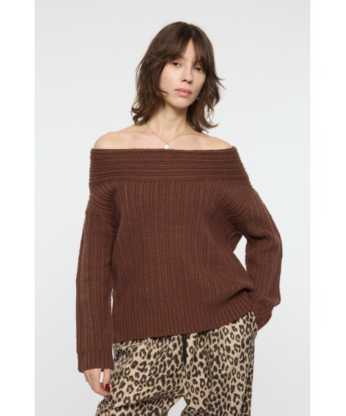 MOUSSY(マウジー)の「OVER RIB オフショルダー(ニット/セーター・レディース・杢グレー/レッド/ブラウン/アイボリー・FREE)」の5枚目の写真