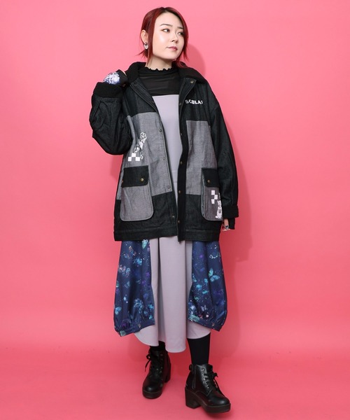 ScoLar（スカラー）の「153755：落書きモザイク柄デニム×ボアジャケット（デニムジャケット・レディース・ネイビー/ブラック・M）」の20枚目の写真