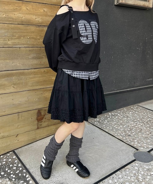 WC(ダブル シー)の「チェックレイヤードワンショルスウェット(スウェット・レディース・グレー/ブラック・FREE)」の5枚目の写真