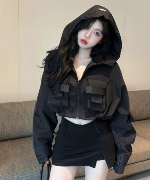 ViViDAY(ビビデー)の「ショート丈ライトブルゾン(ブルゾン・レディース・ブラック・M)」の1枚目の写真