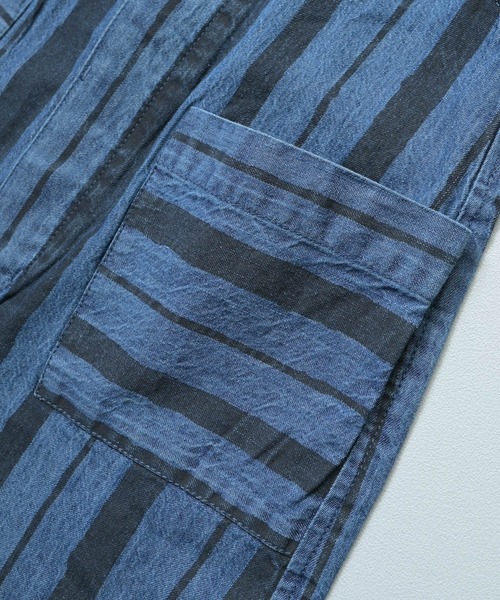 MARKEY'S（マーキーズ）の「デニムルーズフィットサロペット（サロペット/オーバーオール・キッズ・ネイビー/ライトブルー・100/130/120/110/90）」の11枚目の写真